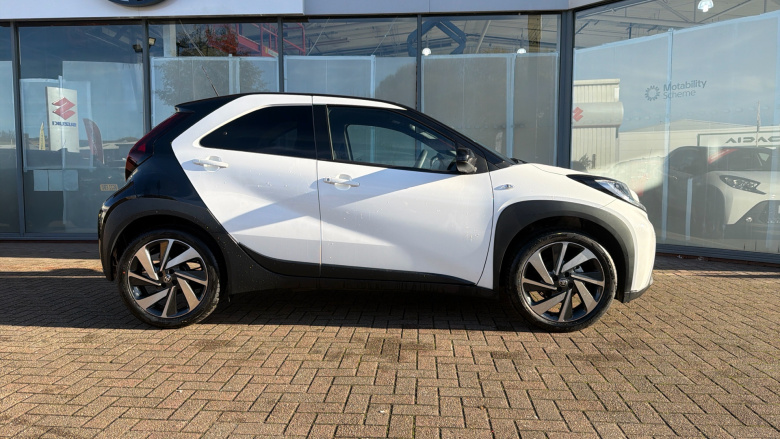 Toyota Aygo X 1.0 VVT-i Edge 5dr Petrol Hatchback